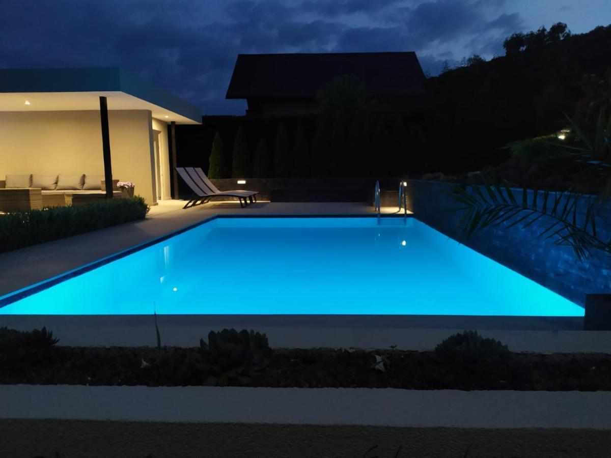 Vila Gosen Sard Exterior photo