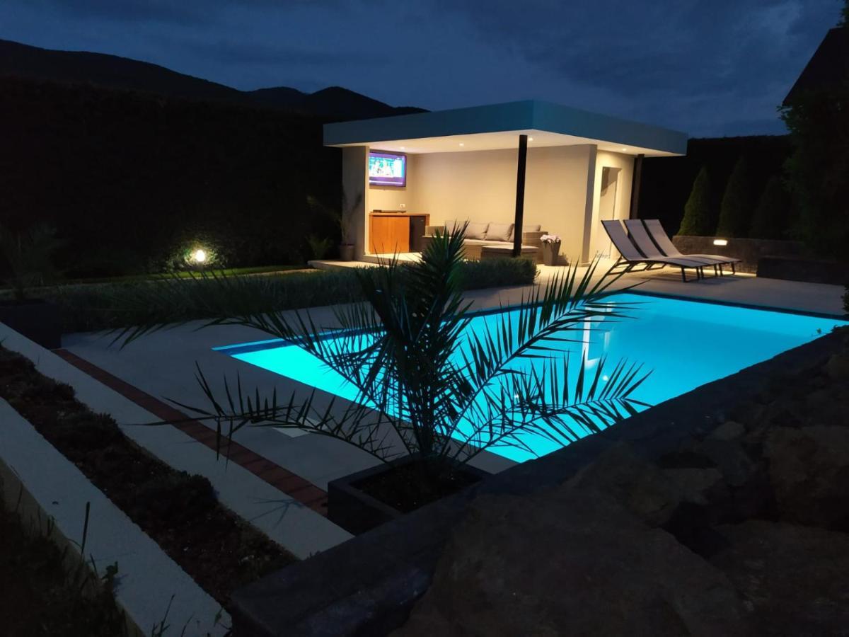 Vila Gosen Sard Exterior photo