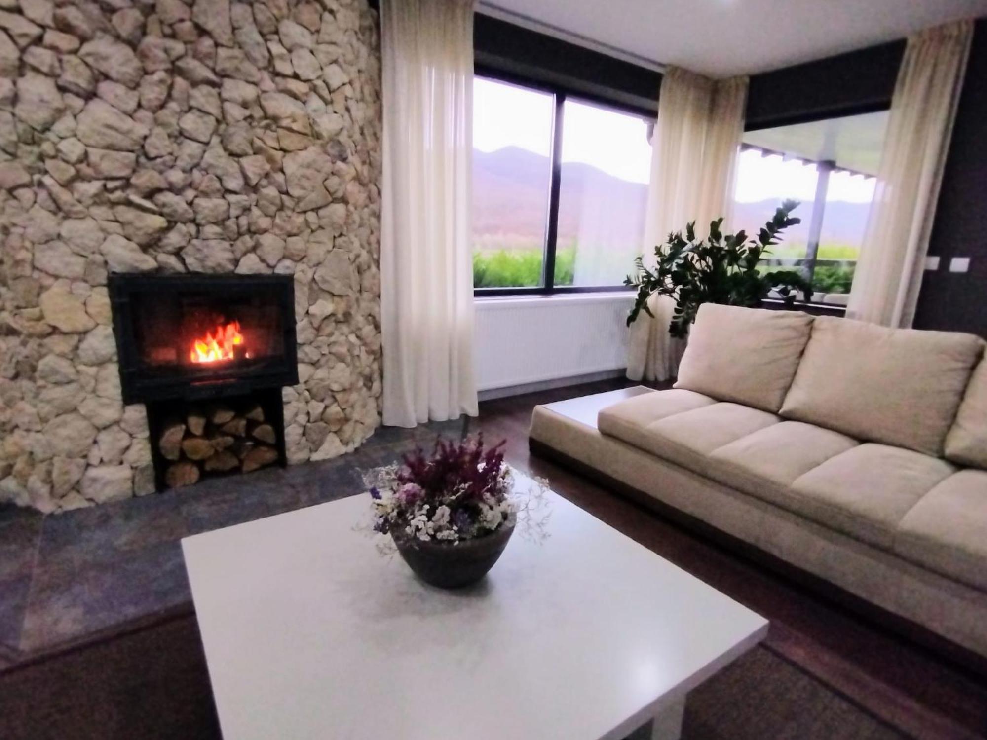 Vila Gosen Sard Exterior photo